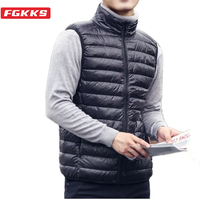 FGKKS Fashion Brand Men Down Vest Coats New Winter Casual Sleeveless Lightweight
