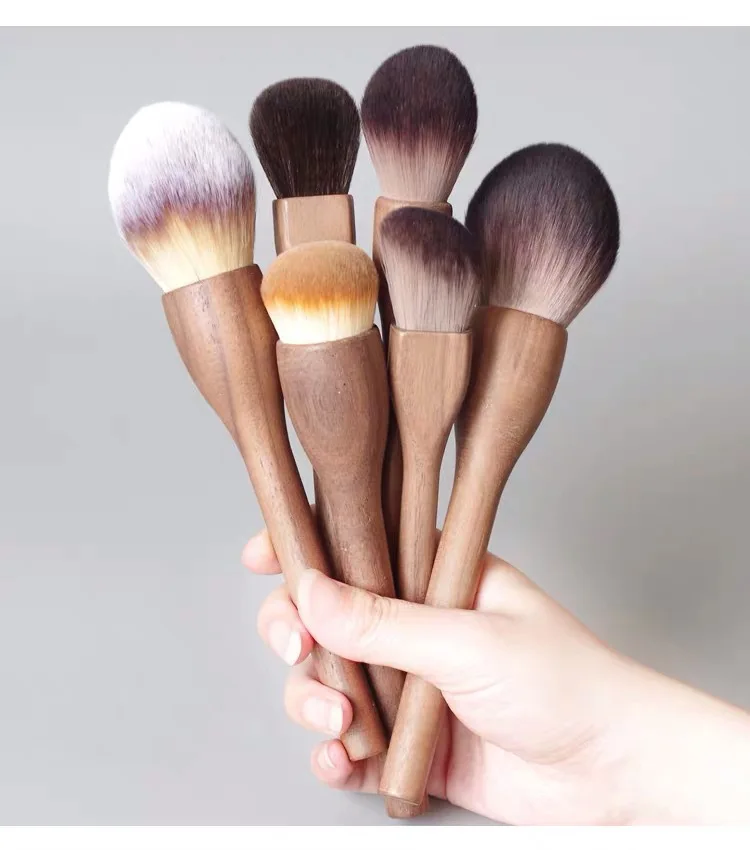 Karsyngirl Makeup Brush Wood Walnut Large Retro Powder Brushes Honey Loose Super