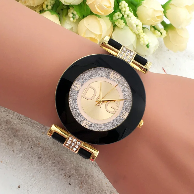 DQG Luxurious Brand Simple Design Ladies Quartz Watches Black And White Silicone